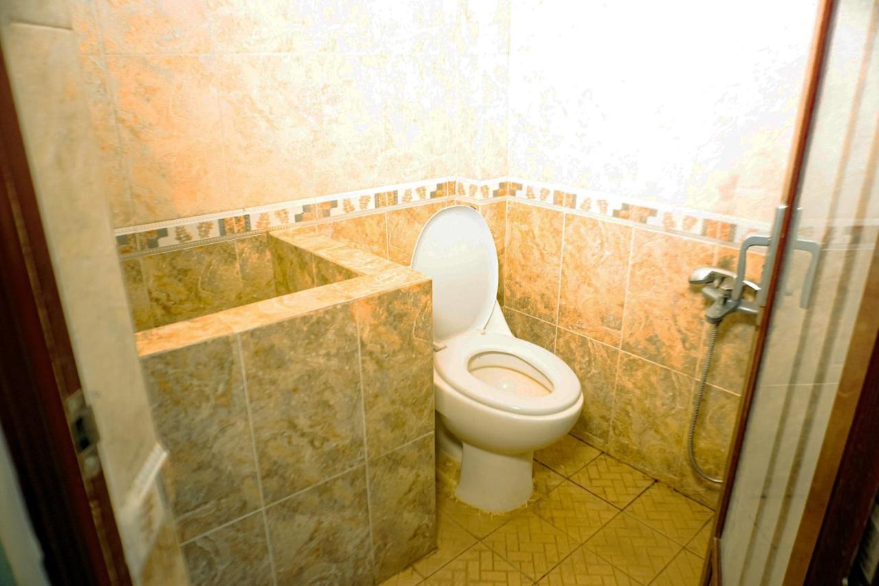 Hotel Laweyan Solo エクステリア 写真
